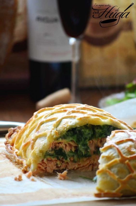 Hojaldre de salmón enrejado corte