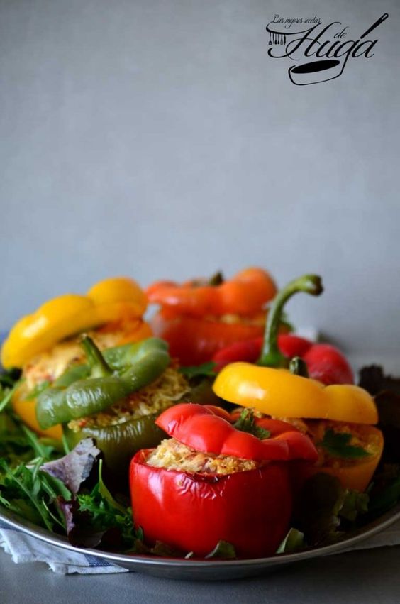Pimientos rellenos de quinoa variado