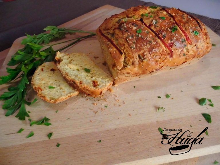 Pan de queso y pimientos de piquillo