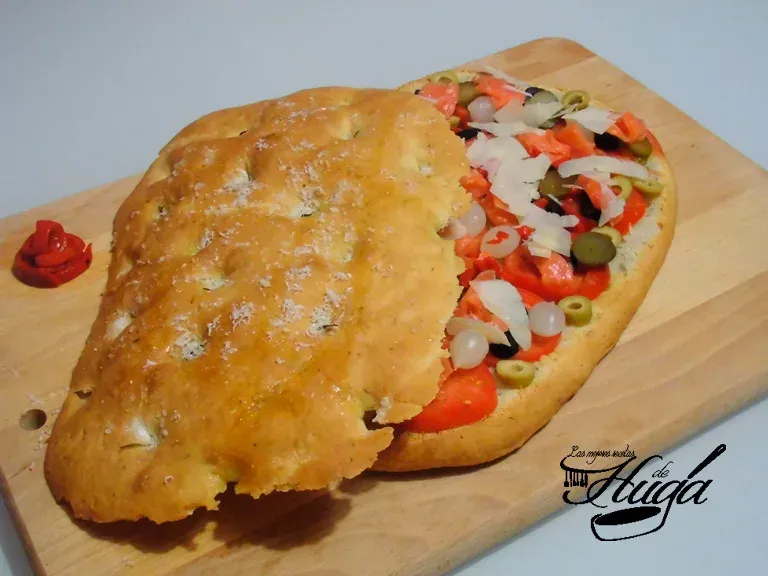 focaccia rellena de encurtidos